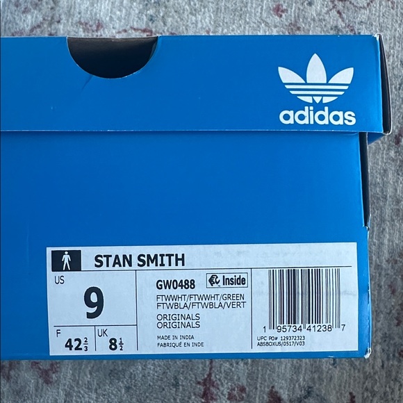 Adidas Stan Smith White Sneakers - Picture 9 of 9